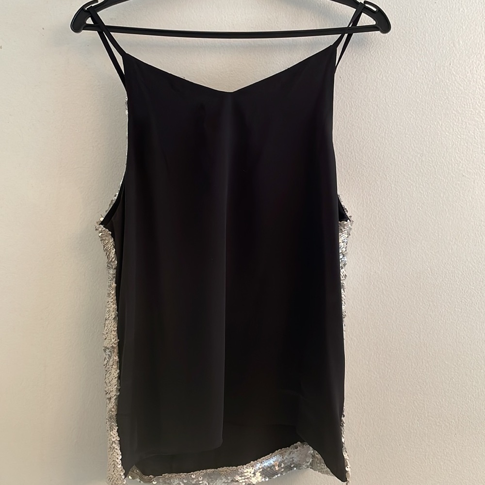 Two tone sequin top - Picture 2 of 3